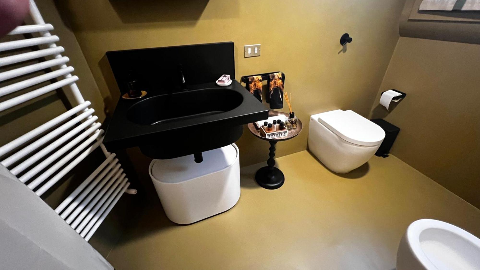 Luxury Bohemian Suite With Private Garden In Milano Eksteriør bilde